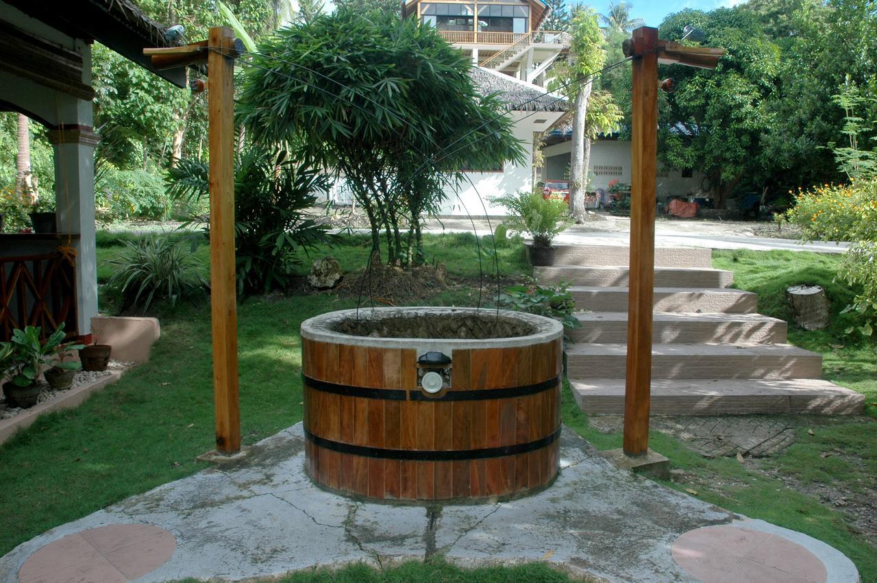 Neptune Diving Resort Santander Extérieur photo